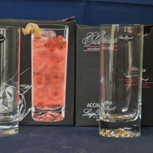 pm880 è una bibita da 48 cl, alta 16 cm, ideale per bar e feste. gusto versatile che piace a tutti, pratico formato per ogni occasione di consumo quotidiano.