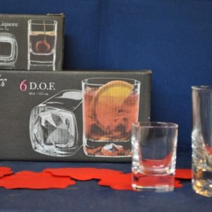 Linea Strauss: PM232, liquore 6 cl (h 6,2 cm), e PM922, bicchiere D.O.F. 40 cl (h 10 cm). Soluzioni pratiche ed eleganti per servizio impeccabile.